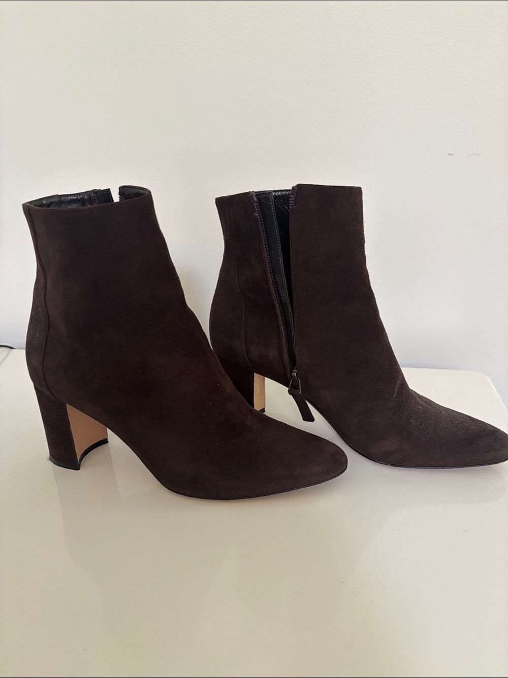Manolo Blahnik Brown Suede Pointed Toe Ankle Booties